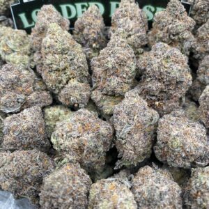 Bubblegum Runtz cannabis buds – sweet hybrid strain