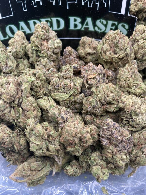 Cherry Runtz cannabis flower – sweet fruity hybrid with high THC buds