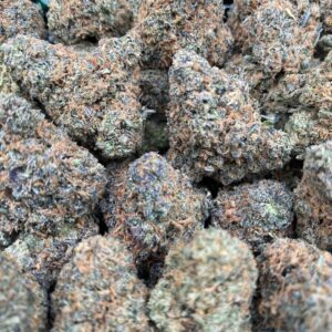 Gas Diamonds cannabis flower hybrid strain with sweet, gassy dessert flavor and relaxing effects