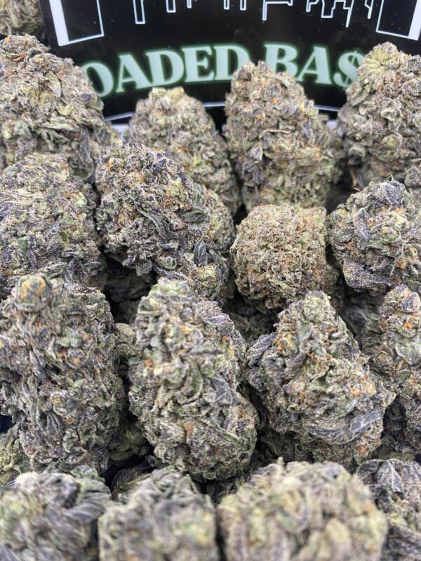 Ice Cream Sandwich cannabis flower hybrid strain with sweet creamy flavor and relaxing effects